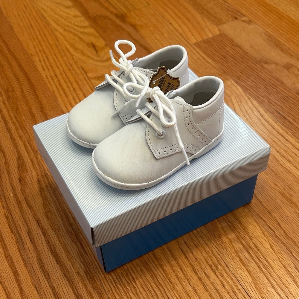 NEW IN BOX L'Amour Angel Baby James Lace-Up Shoes Size 3 White